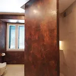 Silver & Gold Luxury بيت ضيافة زادار