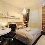 Silver & Gold Luxury Guest house 4*