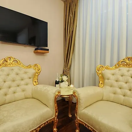 Silver & Gold Luxury Guest house