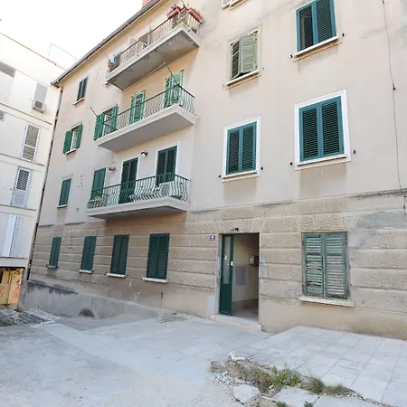 Silver & Gold Luxury Zadar