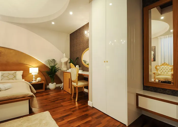 Casa de hóspedes Silver & Gold Luxury 4*