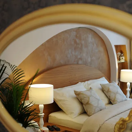 بيت ضيافة Silver & Gold Luxury زادار