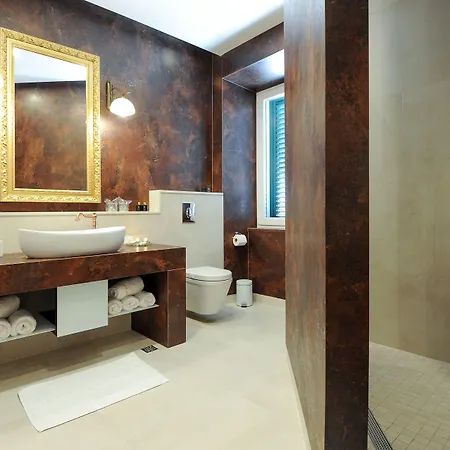 Silver & Gold Luxury Πανσιόν Ζαντάρ